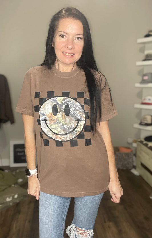 Retro checkered smile camo CC graphic Tee