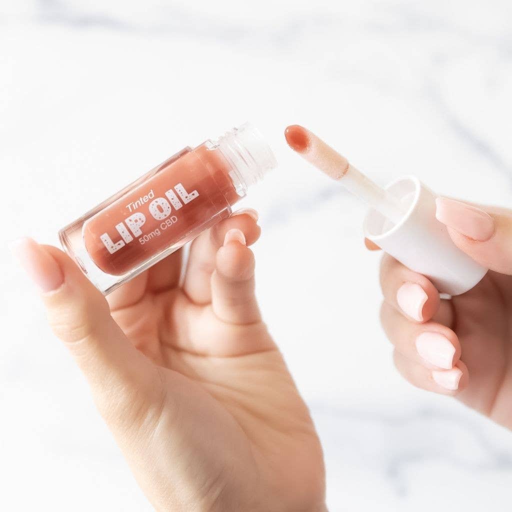 Hydrating Lip Oil with CBD, Vitamin E - Tinted Mocha